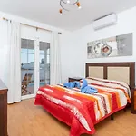 וילה Candela